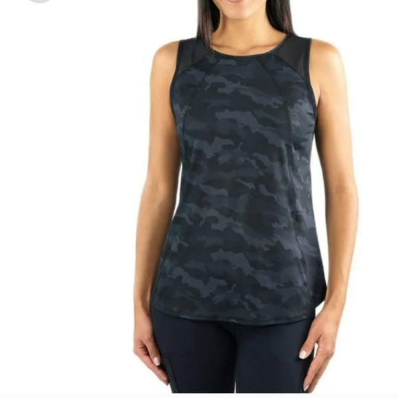 Spyder Tops - NWT Spyder Women's Soft Moisture Wicking Reflective Logo Active Tank
